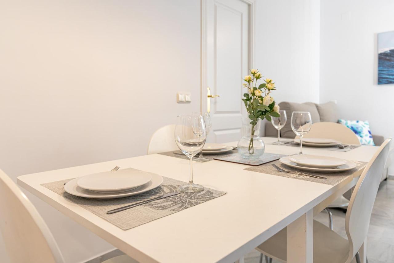 Apartamento con patio a 1 minuto de la playa Fuengirola Exterior foto