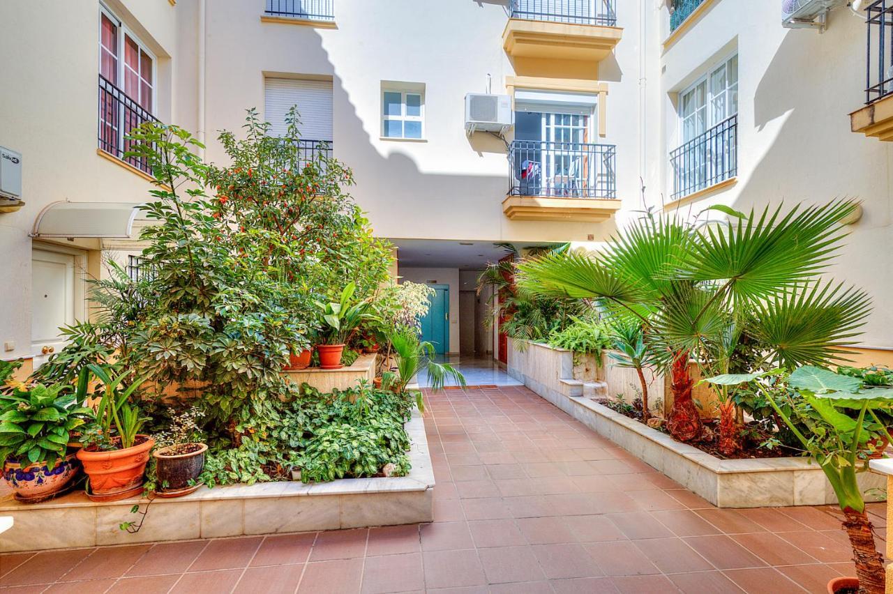 Apartamento con patio a 1 minuto de la playa Fuengirola Exterior foto